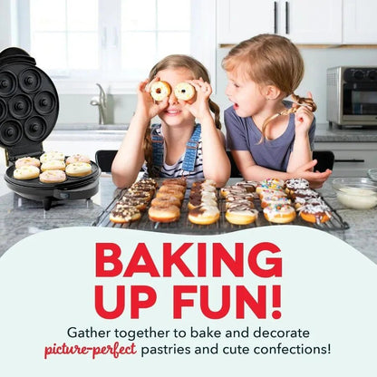 3 - in - 1 Mini Treat Maker System Donuts Cupcakes Heart Waffles Interchangeable Nonstick Plates 800W Compact - GiftMira